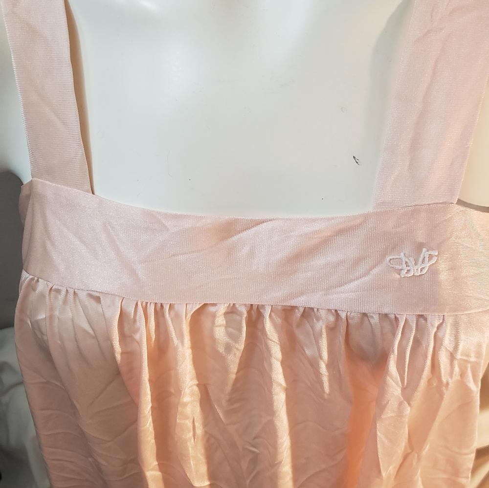 DVF vintage night gown lingerie petite small pink Cottagecore Romantic Asymmetri